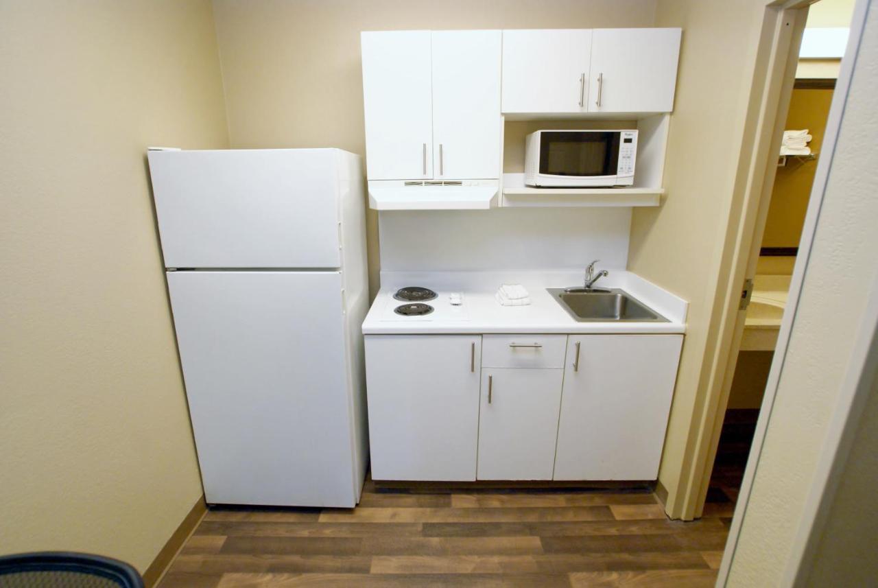 Extended Stay America Select Suites - Greensboro - Wendover Ave - Big Tree Way Exteriér fotografie