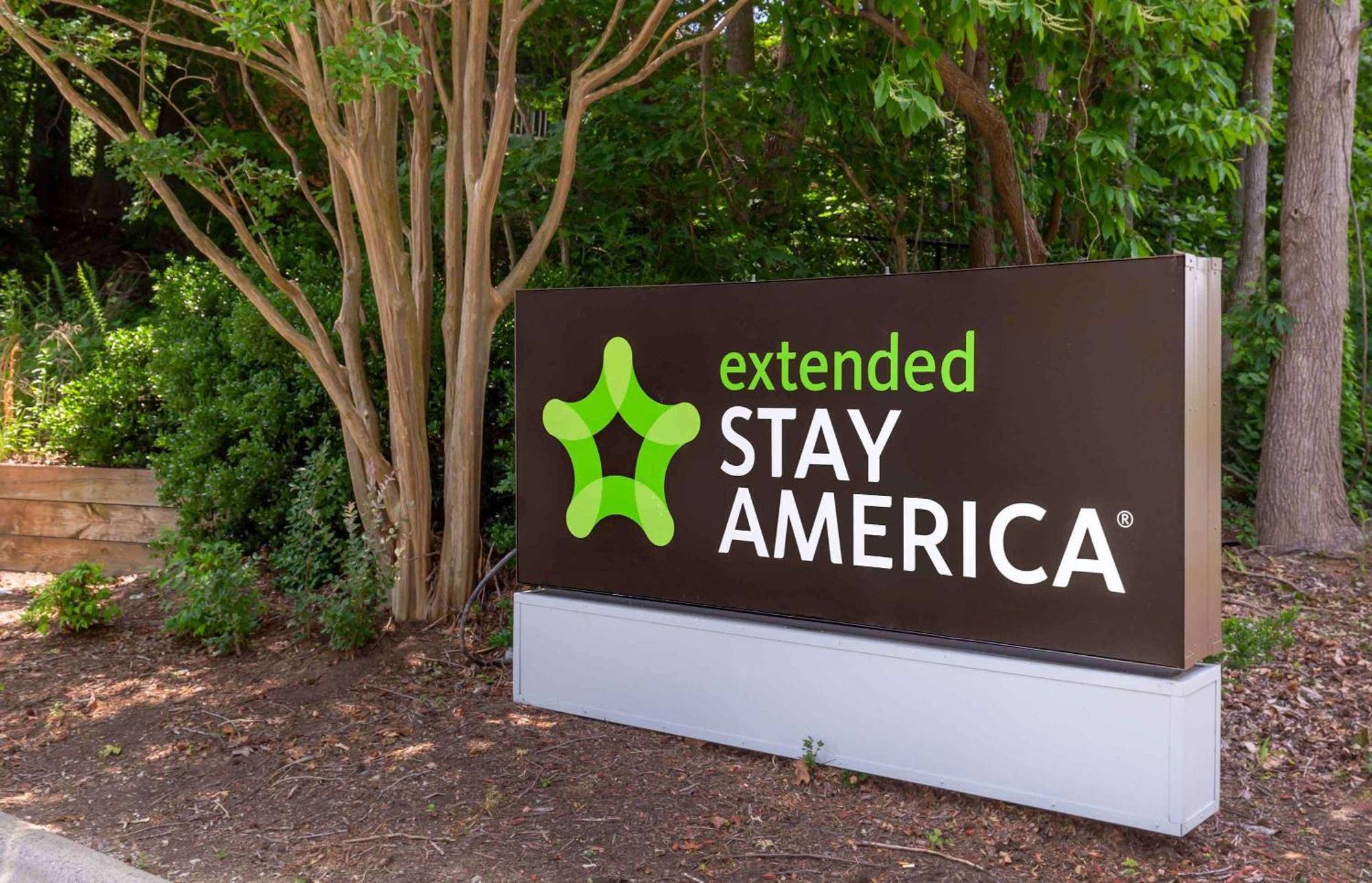 Extended Stay America Select Suites - Greensboro - Wendover Ave - Big Tree Way Exteriér fotografie