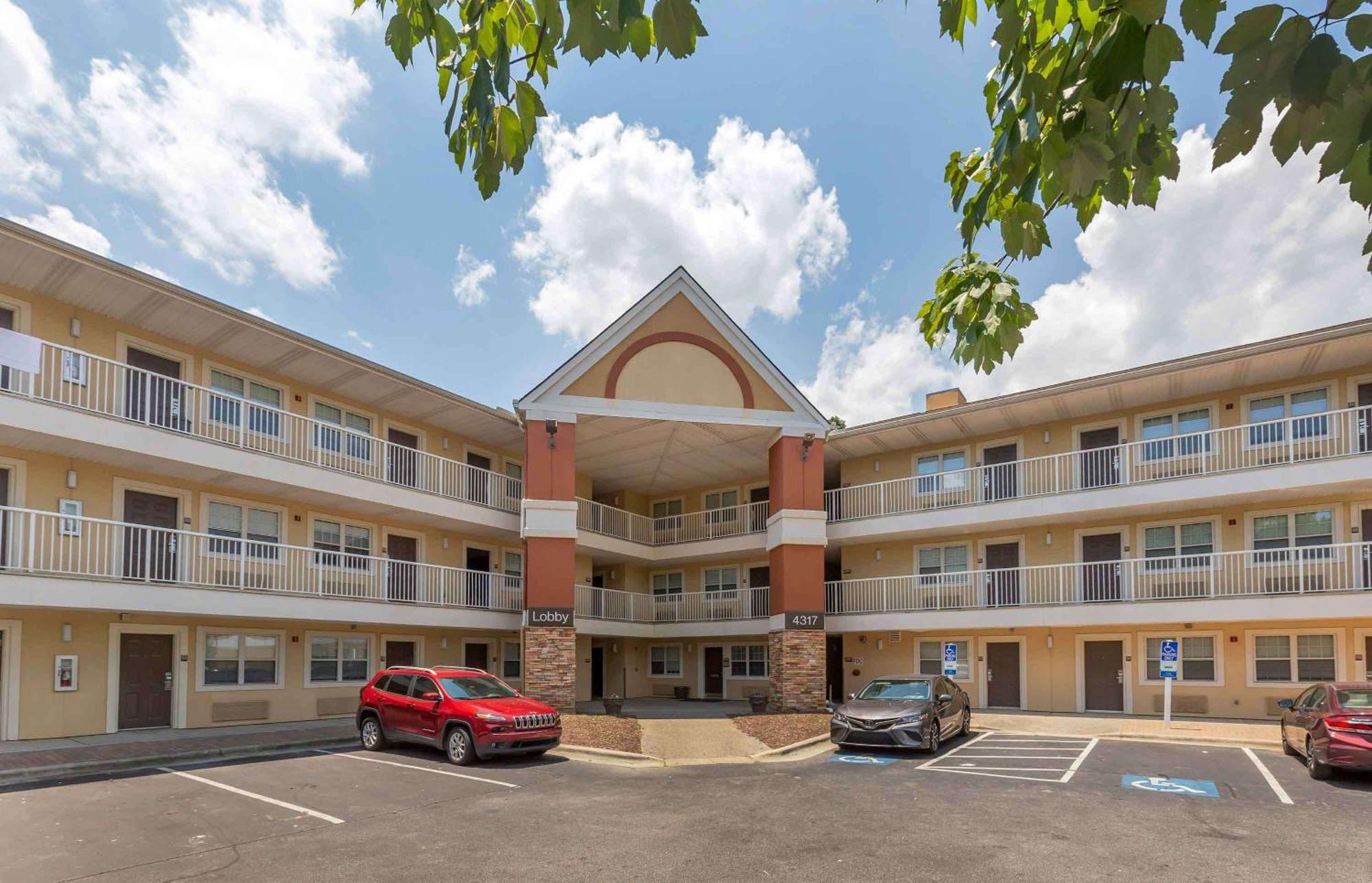 Extended Stay America Select Suites - Greensboro - Wendover Ave - Big Tree Way Exteriér fotografie