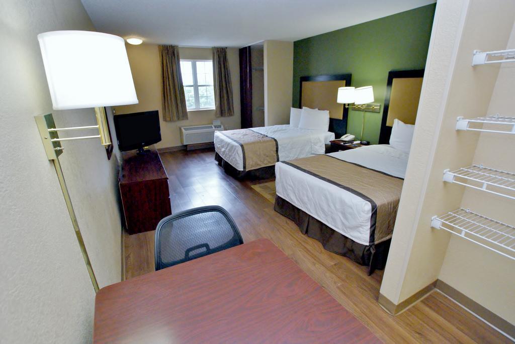 Extended Stay America Select Suites - Greensboro - Wendover Ave - Big Tree Way Exteriér fotografie
