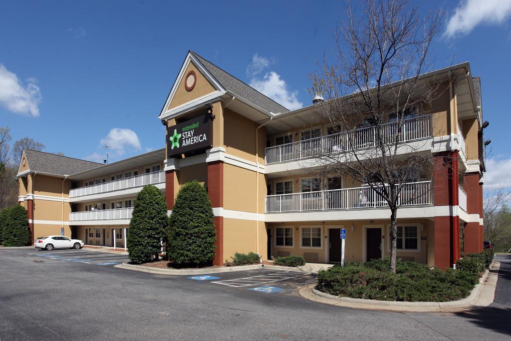Extended Stay America Select Suites - Greensboro - Wendover Ave - Big Tree Way Exteriér fotografie