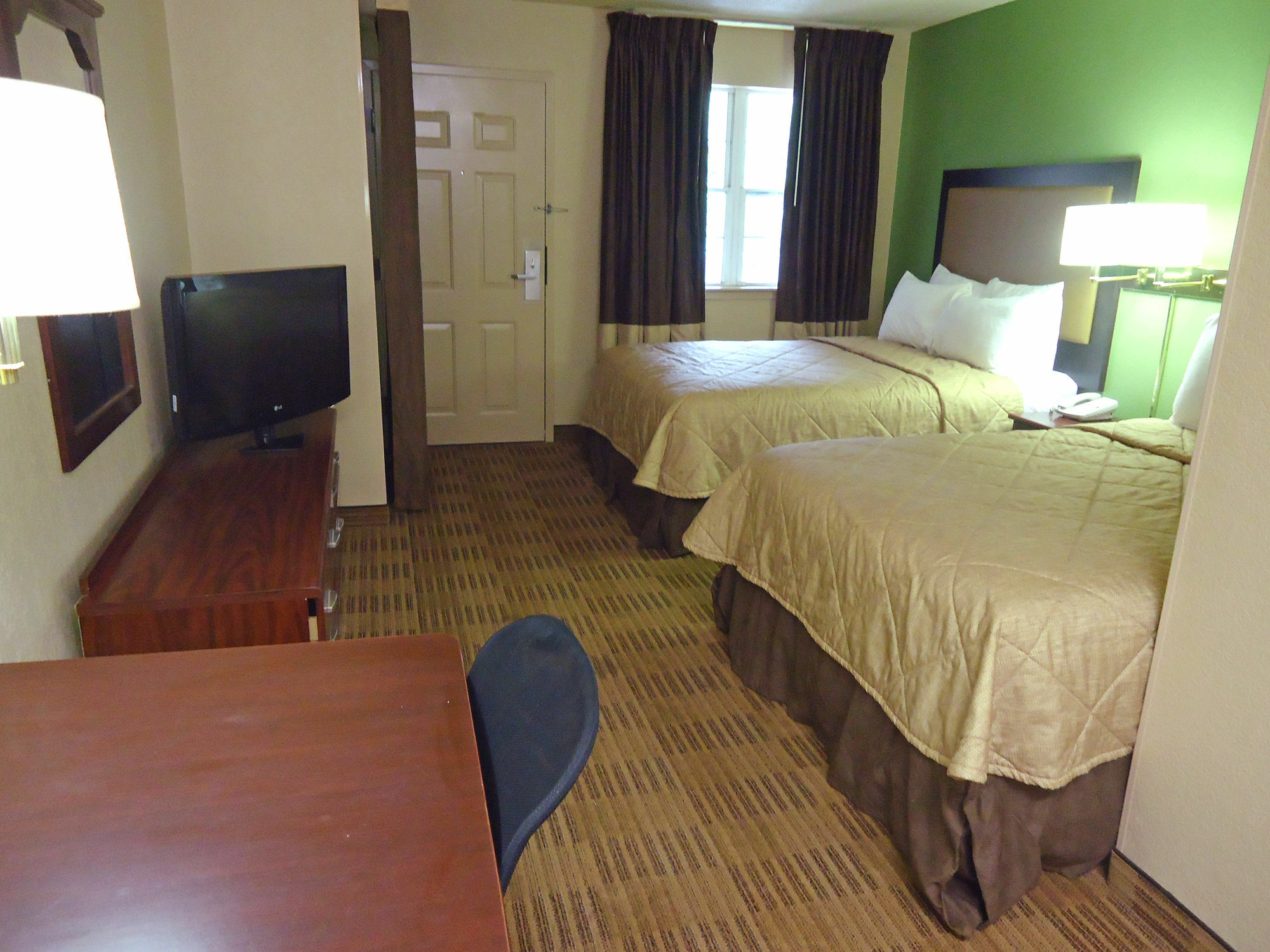 Extended Stay America Select Suites - Greensboro - Wendover Ave - Big Tree Way Exteriér fotografie